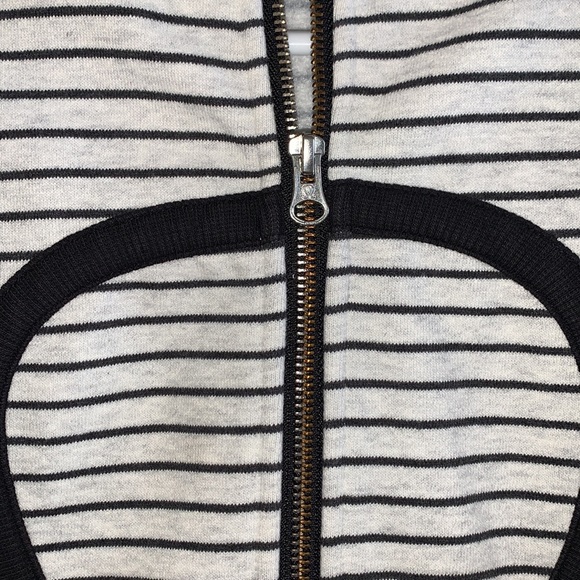 Lululemon Scuba Hoodie - Picture 7 of 7